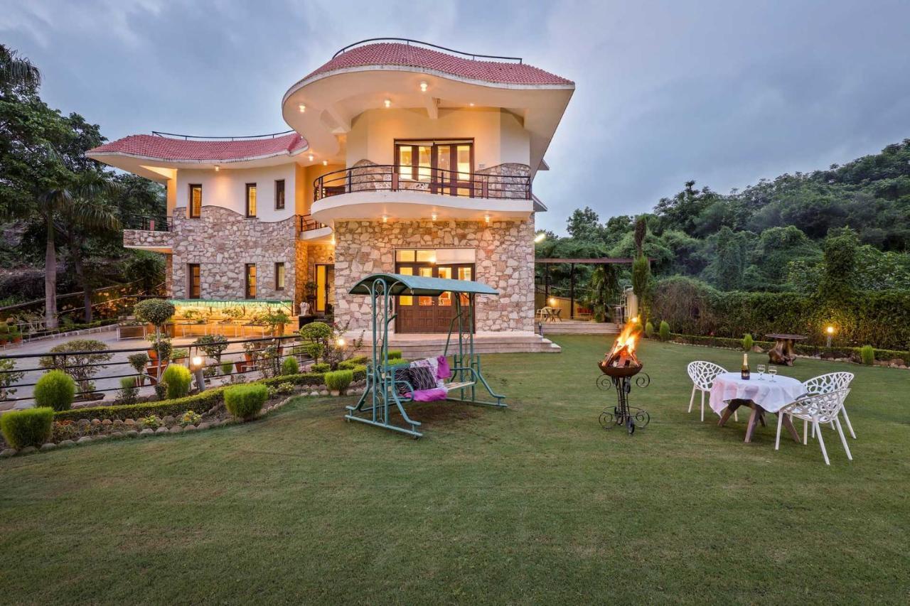 Stayvista'S Prakriti Farms With Outdoor Pool, Complimentary Breakfast And Hi-Tea Ουνταϊπούρ Εξωτερικό φωτογραφία