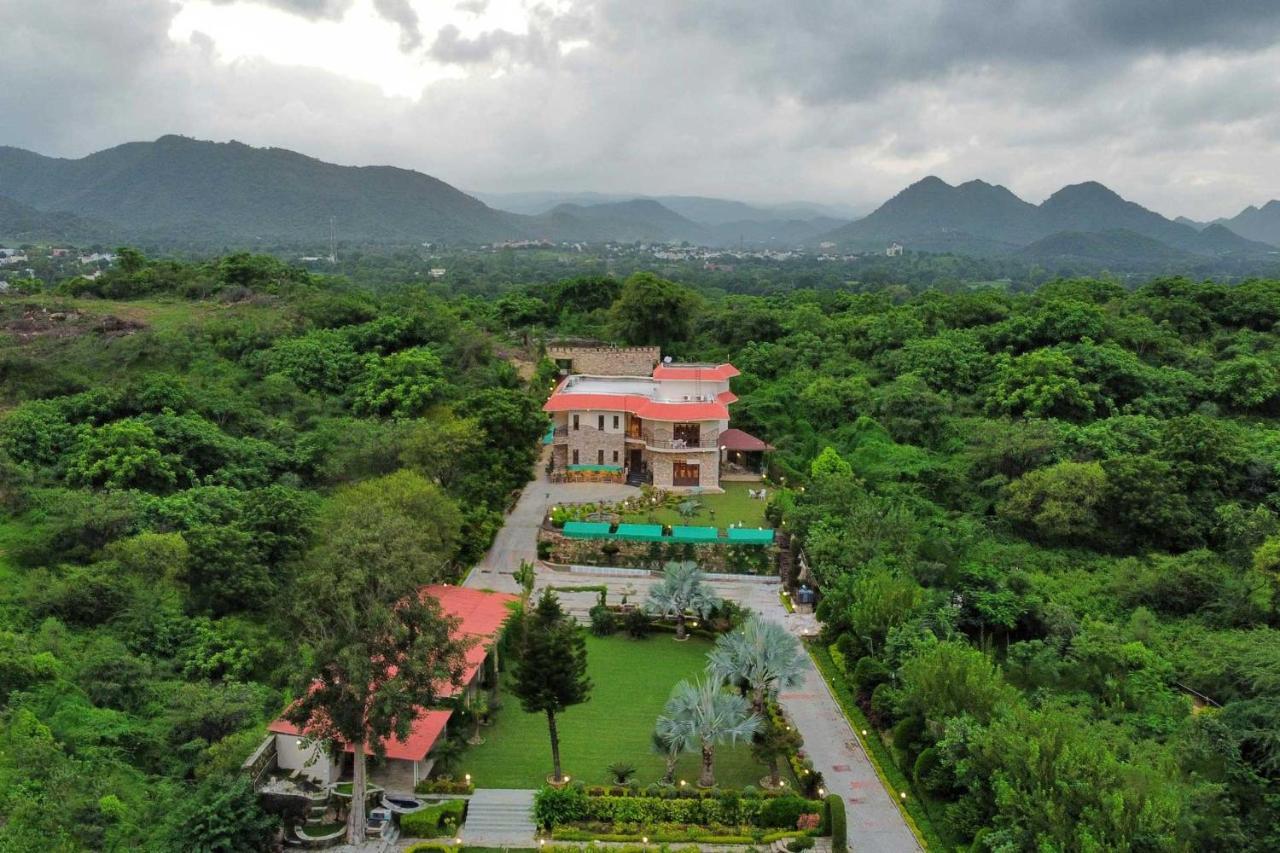 Stayvista'S Prakriti Farms With Outdoor Pool, Complimentary Breakfast And Hi-Tea Ουνταϊπούρ Εξωτερικό φωτογραφία