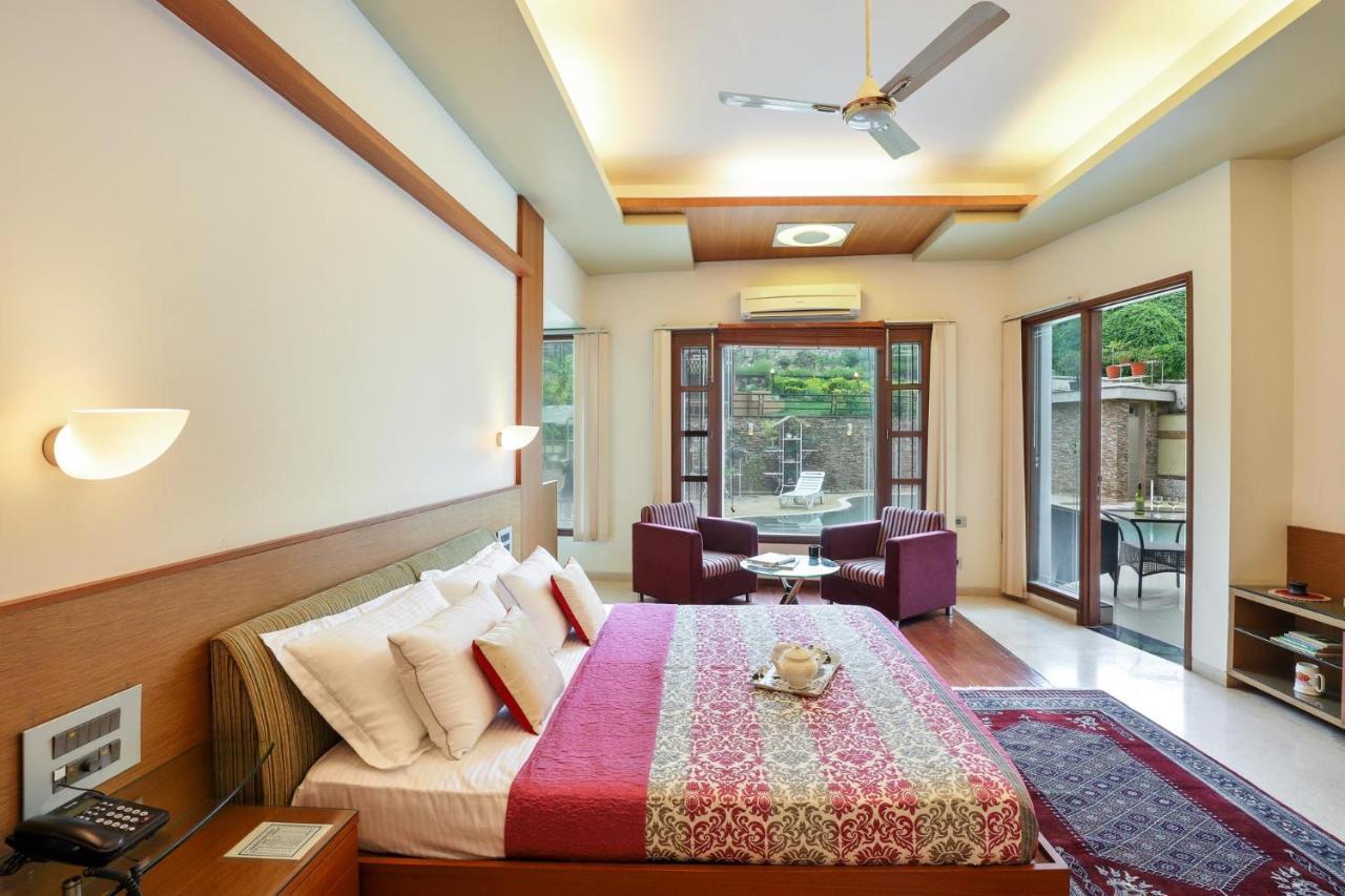 Stayvista'S Prakriti Farms With Outdoor Pool, Complimentary Breakfast And Hi-Tea Ουνταϊπούρ Εξωτερικό φωτογραφία